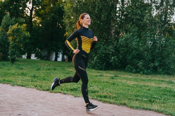 Comment choisir des vêtements de sport chics pour des activités de plein air ?